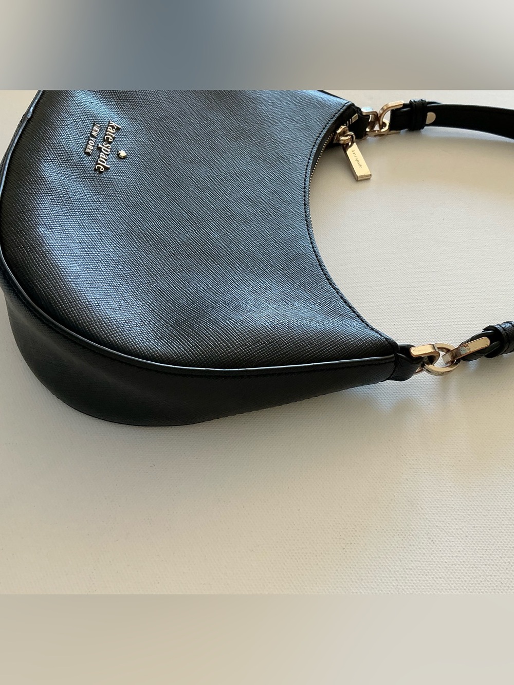 Kate Spade New York Black Saffiano Leather Mini Shoulder Bag Purse - Picture 4 of 15